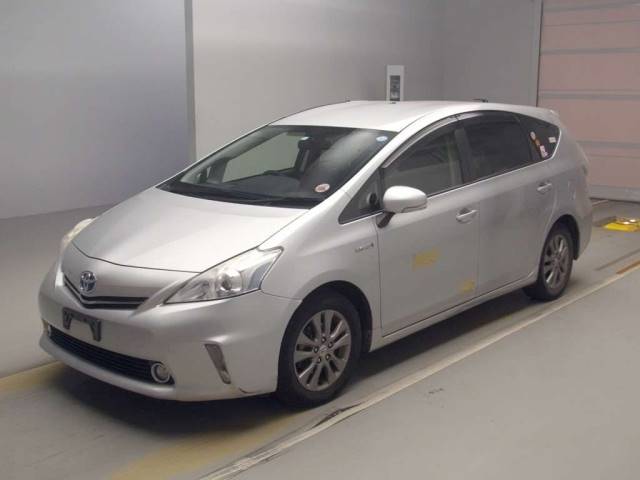 74048 TOYOTA PRIUS ALPHA ZVW41W 2012 г. (TAA Shikoku)